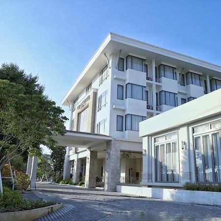 The Navy House Hotel Sattahip Εξωτερικό φωτογραφία