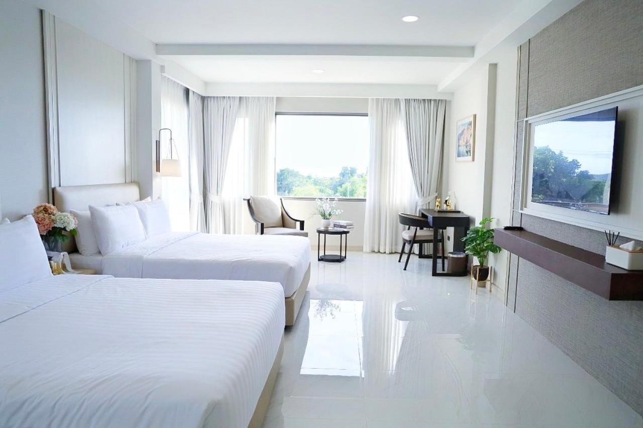 The Navy House Hotel Sattahip Εξωτερικό φωτογραφία