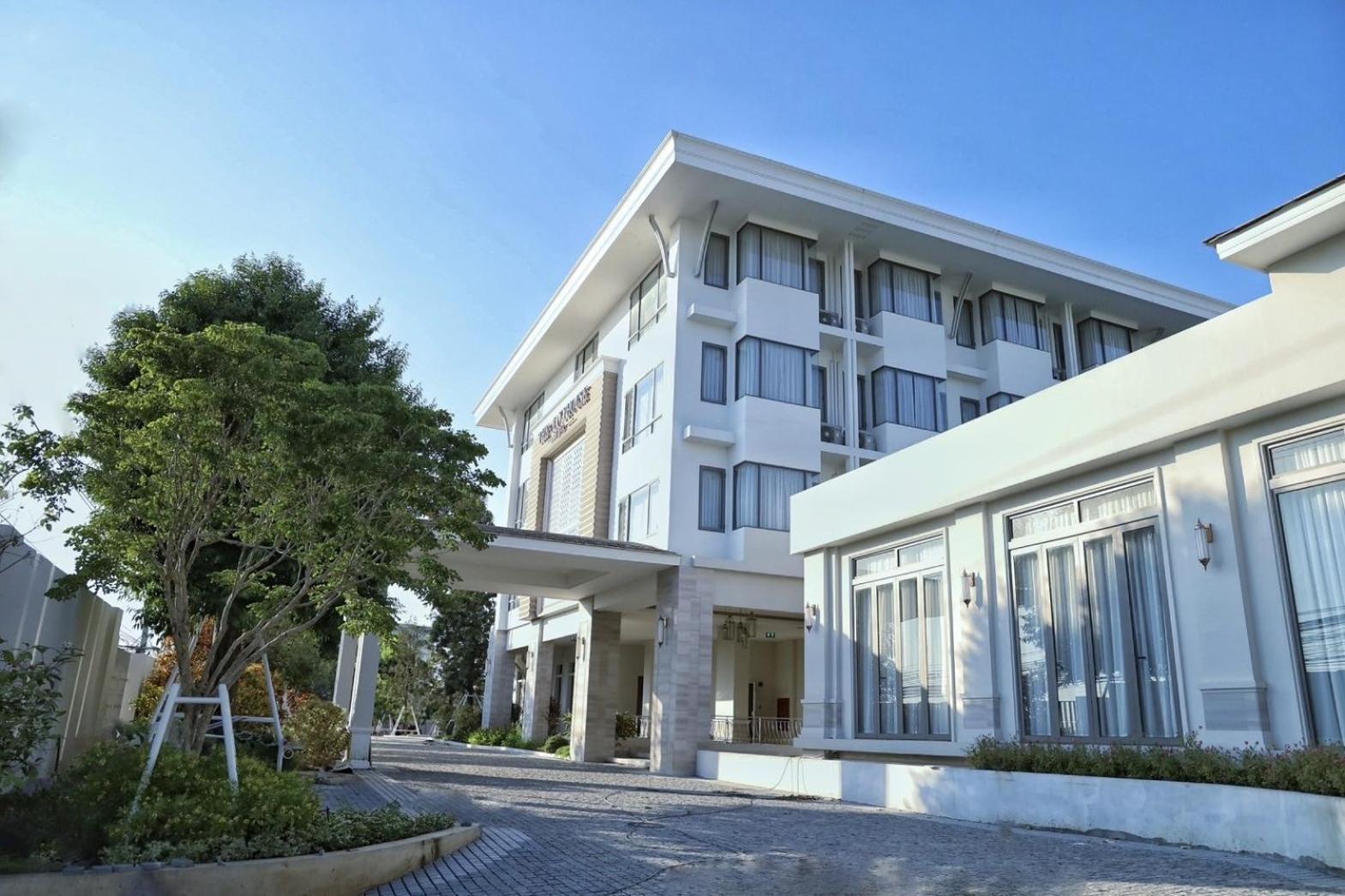 The Navy House Hotel Sattahip Εξωτερικό φωτογραφία